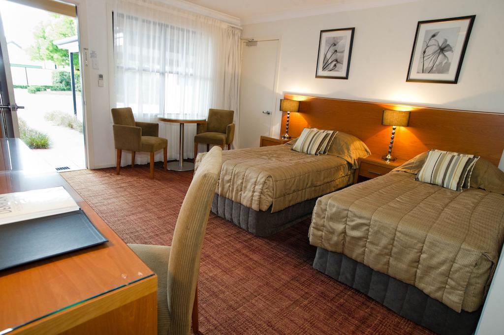 The Grapevine Motel Denman Номер фото